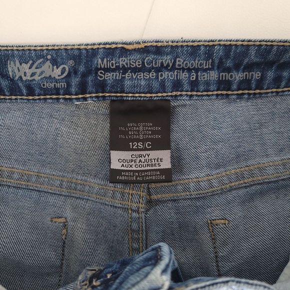 MOSSIMO Mid-Rise Curvy Bootcut Jeans Size 12 Short - Picture 5 of 5